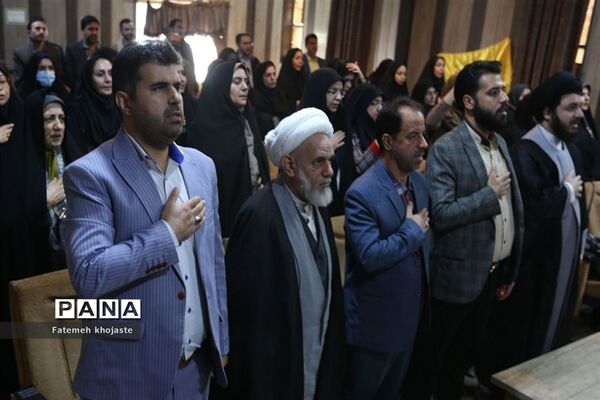 نشست دهه بصیرت با حضور معاونان و مربیان پرورشی در قرچک
