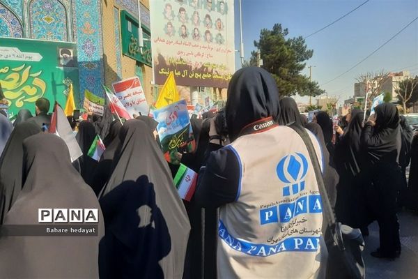 تجمع امت انقلابی مردم قرچک در روز میثاق امت با ولایت