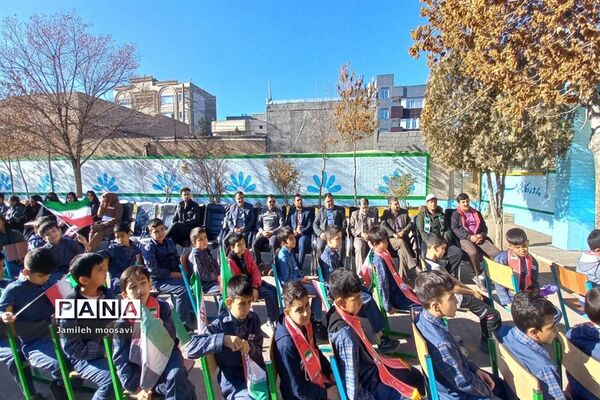 بزرگداشت هفته بصیرت و مقاومت در فاروج