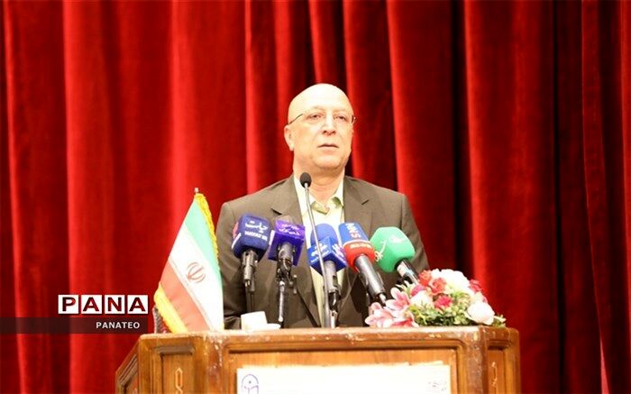 تأکید وزیر علوم بر ادامه ارزیابی عملکرد روسای دانشگاه‌ها با هدف تقویت بهره‌وری