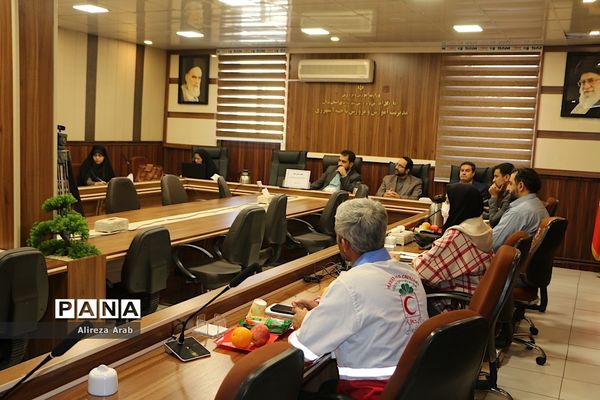 برگزاری کمیته ملی نماد در اداره آموزش و پرورش ناحیه یک شهرری