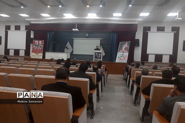 بزرگداشت روز‌ بصیرت‌ و‌ حماسه‌ نه دی  در آمورش و پرورش ناحیه شش مشهد