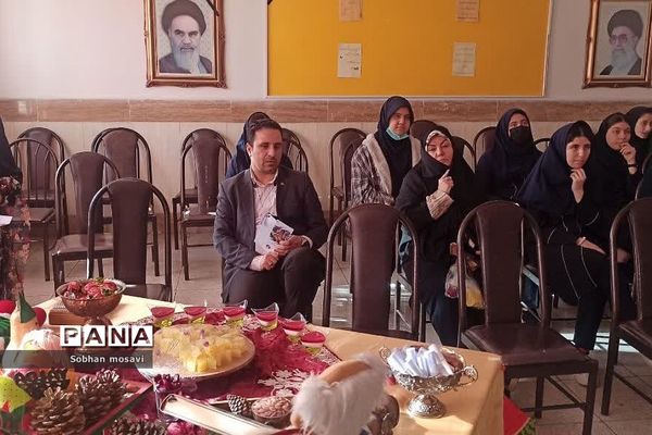 جشنواره گردشگری در دبیرستان فرزانگان حضرت زینب (س) ناحیه دو شهرری