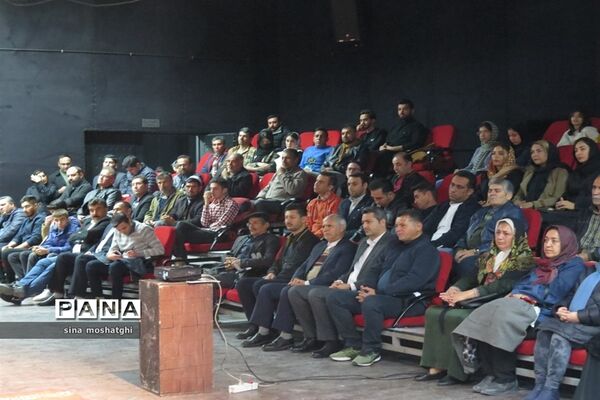 گردهمایی جامعه اسب‌سواری خراسان شمالی در پلاتو شمس بجنورد