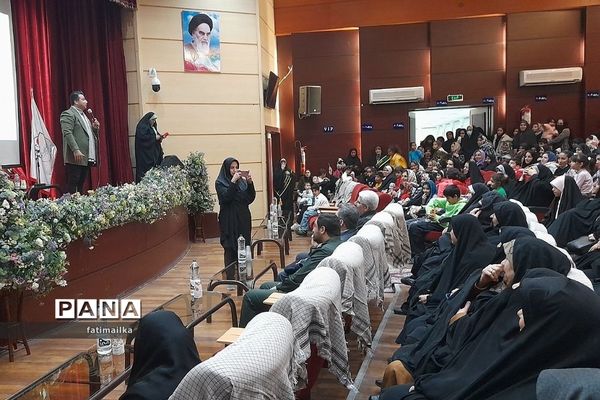 جشن تقدیر از مادران شهید توسط بسیج جامعه زنان سپاه شهرستان فیروزکوه