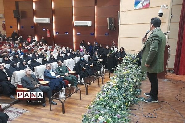 جشن تقدیر از مادران شهید توسط بسیج جامعه زنان سپاه شهرستان فیروزکوه