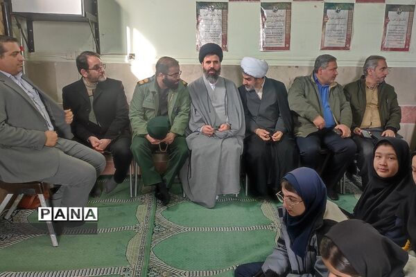 برگزاری طرح لاله‌های روشن در هنرستان دخترانه پردیس