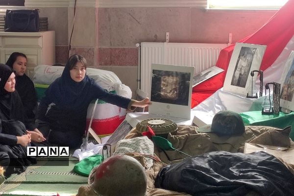 برگزاری طرح لاله‌های روشن در هنرستان دخترانه پردیس