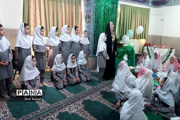 جشن آموزش سی‌‌ وسه روزه قرآن‌کریم درآموزشگاه الله‌اکبر اسلامشهر