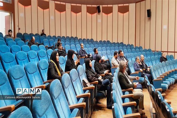 جلسه توجیهی مسئولان با خبرنگاران در راستای انتخابات