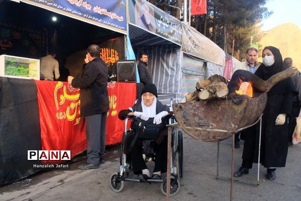 حال و هوای گلزار شهدا کرمان در چهارمین سالگرد شهادت حاج قاسم سلیمانی