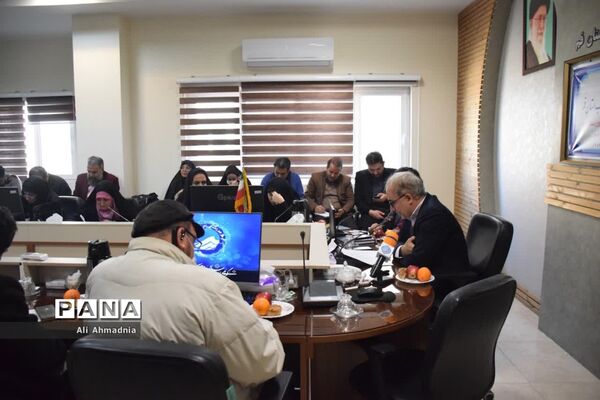 نشست خبری مدیرعامل شرکت آب و فاضلاب استان قم