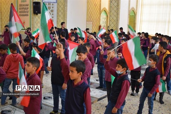 اجتماع دانش‌آموزی فرزندان حاج قاسم سلیمانی در بهاباد