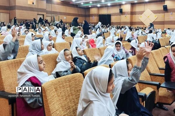 بزرگداشت روز مادر به‌مناسبت میلاد حضرت فاطمه (س)