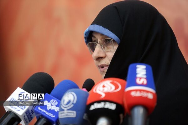 نشست خبری رئیس ستاد بزرگداشت هفته مقام زن و روز مادر