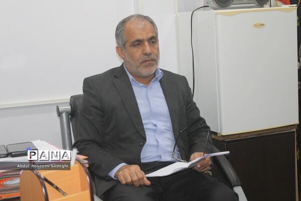 کارگروه هماهنگی آیین نامه پیشنهادی لباس فرم دانش‌آموزی استان بوشهر