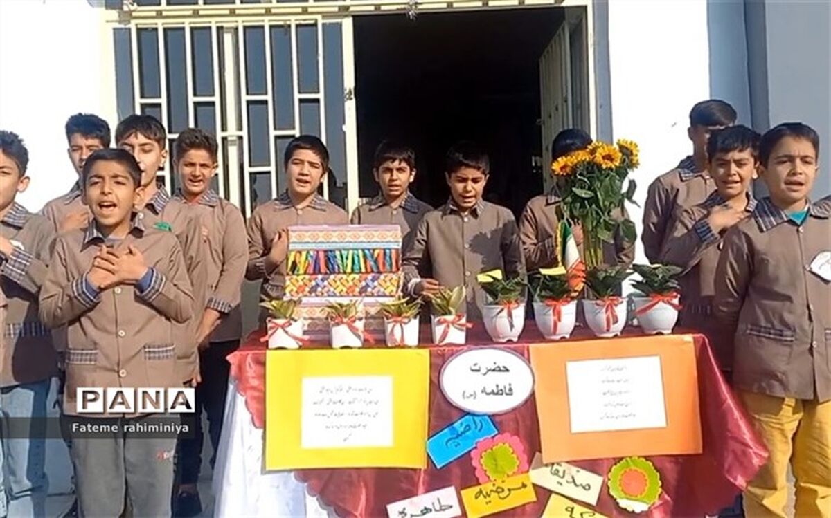 جشن روز مادر در مدارس، بسترسازی تربیت دینی، اخلاقی و اجتماعی دانش‌آموزان است/ فیلم