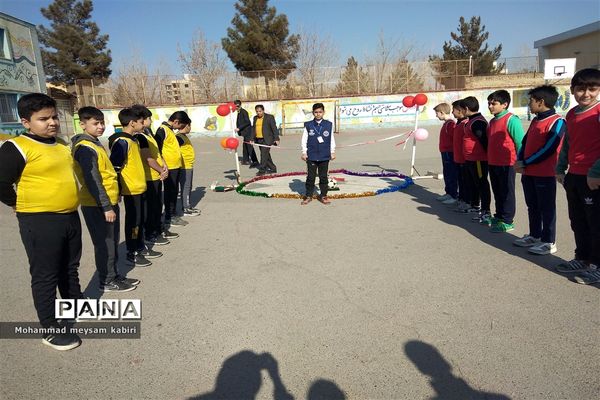 آیین کلنگ زنی زمین چمن مصنوعی دبیرستان سرآمد ناصر مشهد