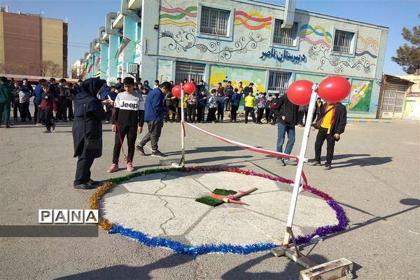 آیین کلنگ زنی زمین چمن مصنوعی دبیرستان سرآمد ناصر مشهد