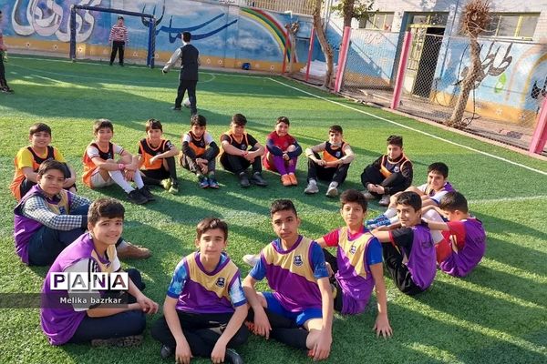 مراسم افتتاحیه زمین چمن مصنوعی آموزشگاه شهید باقری ناحیه دو شهرری