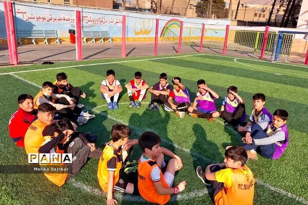 مراسم افتتاحیه زمین چمن مصنوعی آموزشگاه شهید باقری ناحیه دو شهرری