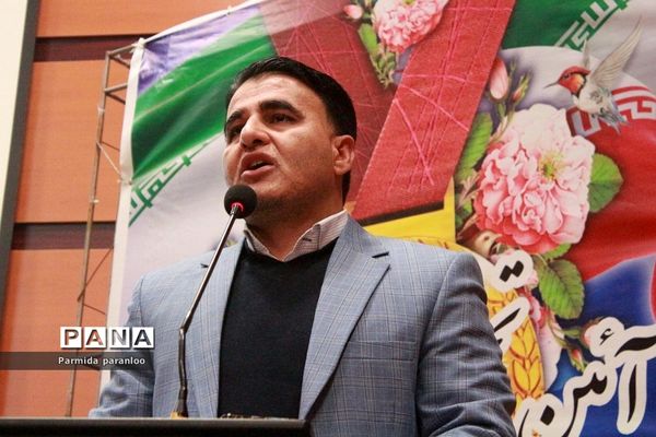 تجلیل و تقدیر از قهرمانان و مدال آوران عرصه ورزشی در سالن سجادیه بهارستان دو