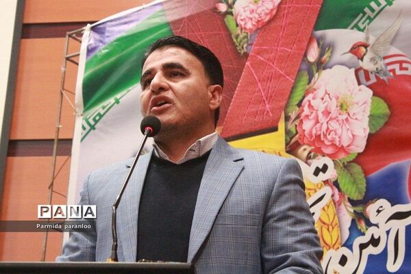 تجلیل و تقدیر از قهرمانان و مدال آوران عرصه ورزشی در سالن سجادیه بهارستان دو