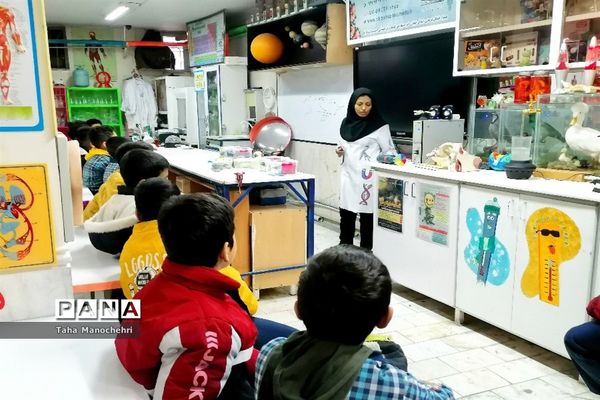 اردوی علمی دانش‌آموزان آموزشگاه علامه‌طباطبایی به پژوهشسرای خواجه نصیر شهرستان پیشوا