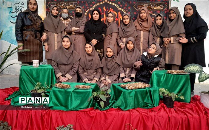 برگزاری ی میلاد حضرت فاطمه (س) در دبیرستان رافتی سیدی تربت جام