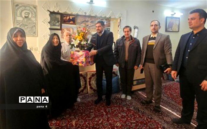 شهیدان، مقاومت و پویایى جامعه را تضمین مى‌کنند