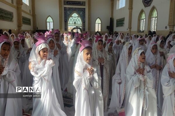 جشن عبادت دانش‌آموزان دختر شهرستان سروستان
