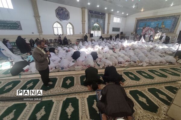 جشن عبادت دانش‌آموزان دختر شهرستان سروستان