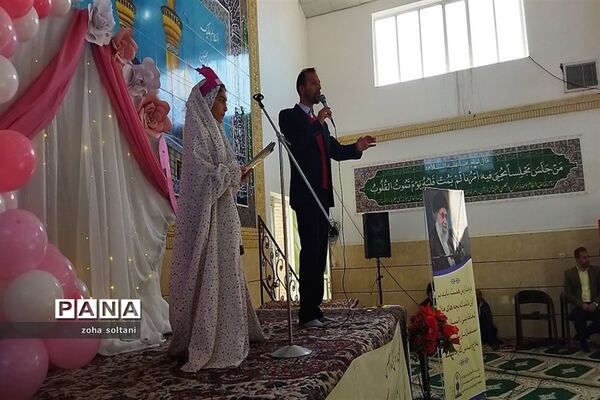 جشن عبادت دانش‌آموزان دختر شهرستان سروستان