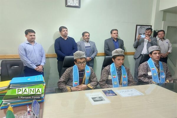 نکوداشت هفته گزینش توسط دانش‌آموزان پیشتاز سازمان دانش‌آموزی فارس