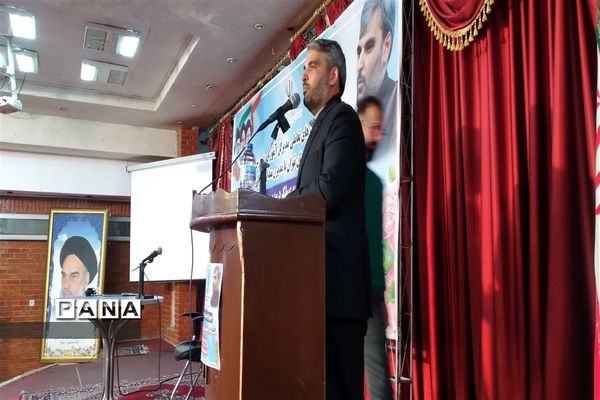 نشست کیفیت بخشی ویژه مدیران مدارس دولتی ورامین و جوادآباد