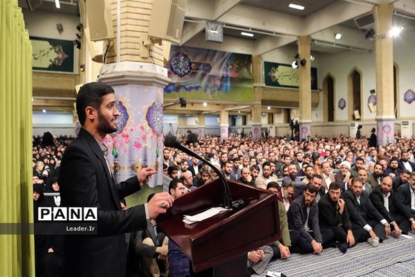 دیدار مداحان و شاعران اهل بیت‌(ع) با رهبر معظم انقلاب