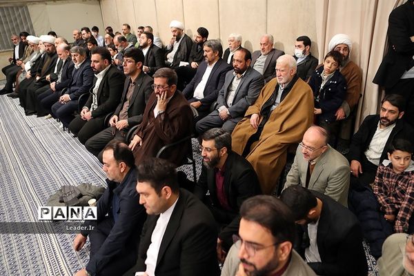 دیدار مداحان و شاعران اهل بیت‌(ع) با رهبر معظم انقلاب