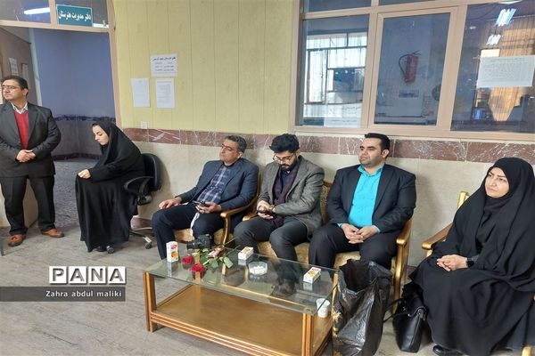 تقدیر از خانواده‌های شهدای ده دی منطقه ورامین