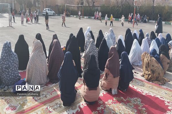 اجرای طرح مدرسه، پایگاه مسجد محله در مدرسه پنجم مهر مشهد