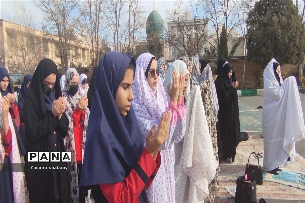 اجرای طرح مدرسه، پایگاه مسجد محله در مدرسه پنجم مهر مشهد