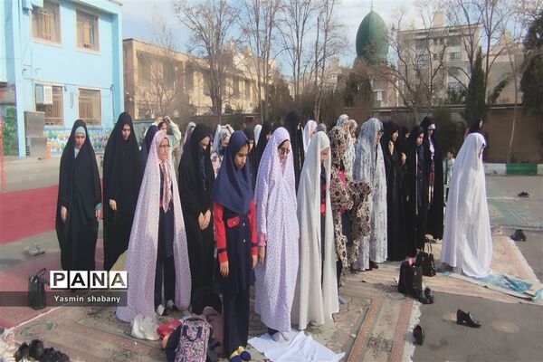 اجرای طرح مدرسه، پایگاه مسجد محله در مدرسه پنجم مهر مشهد