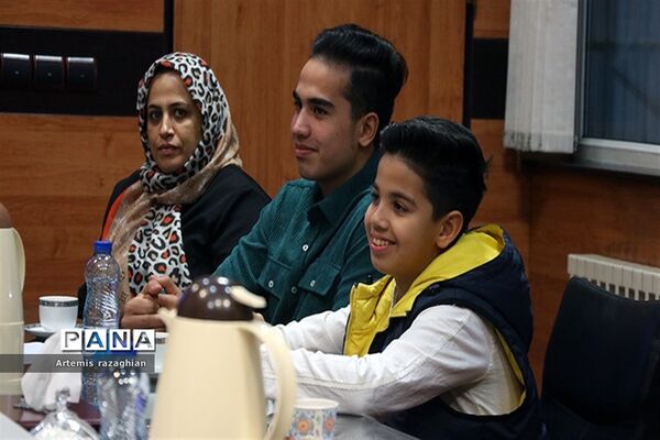انتخابات نوجوانان کنشگر