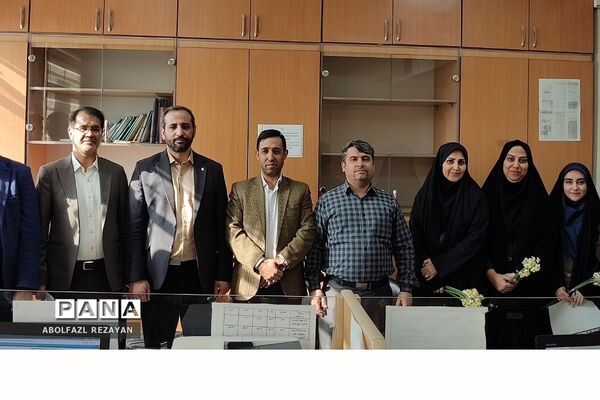 تقدیر از بانوان شاغل در اداره آموزش و پرورش کهریزک