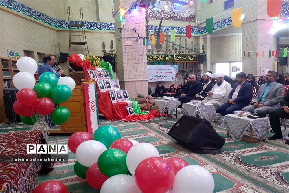 تقدیر و یادبود از خانواده های شهید در مسجد سرچشمه شهرستان پیشوا