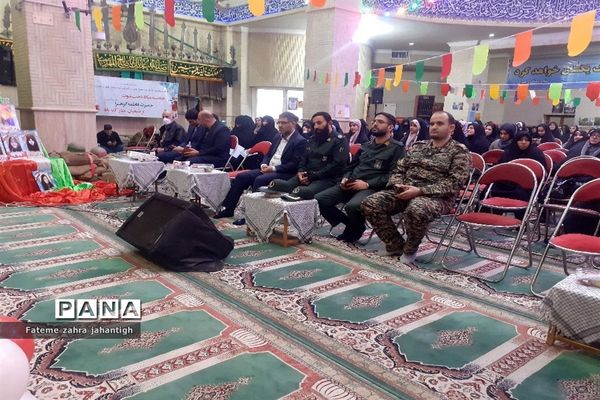 تقدیر و یادبود از خانواده های شهید در مسجد سرچشمه شهرستان پیشوا