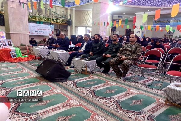 تقدیر و یادبود از خانواده های شهید در مسجد سرچشمه شهرستان پیشوا