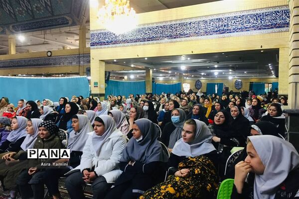 آیین گرامیداشت روز مادر درگلستان