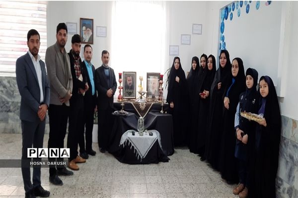 نواختن زنگ ایثار در دبستان شهدای فرهنگی