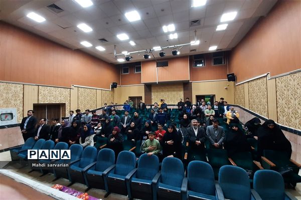 تقدیر از پژوهشگران پژوهش‌سرای رازی ناحیه ۷ مشهد مقدس در کانون سراج