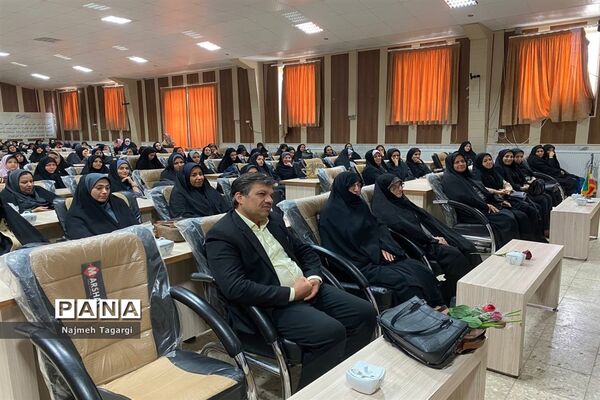 اجتماع بانوان فرهنگی به‌مناسبت ولادت حضرت زهرا(س) و تقارن با سالگرد شهادت سردار حاج قاسم سلیمانی